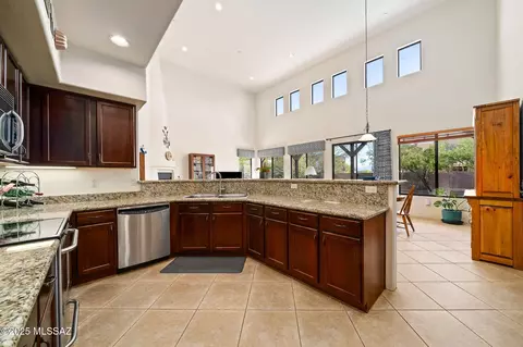 Kitchen - 13803 E Corte La Pata, Vail, AZ 85641 photo 1 of 3