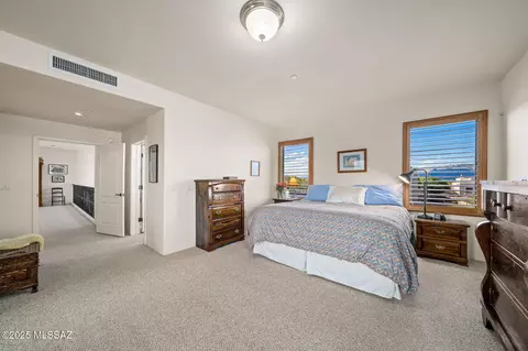 Bedroom - 13803 E Corte La Pata, Vail, AZ 85641 photo 2 of 5