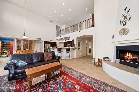 Living - 13803 E Corte La Pata, Vail, AZ 85641 photo 2 of 5