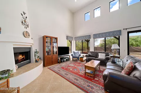 Living - 13803 E Corte La Pata, Vail, AZ 85641 photo 1 of 5