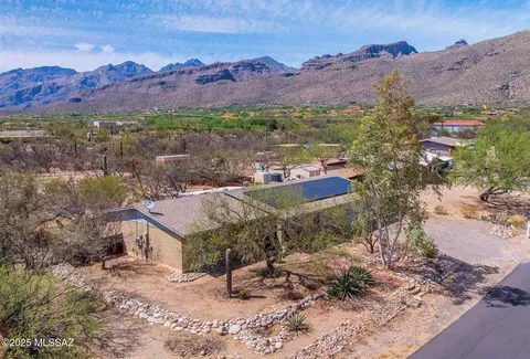 4721 N Rio Vista Dr, Tucson, AZ 85749