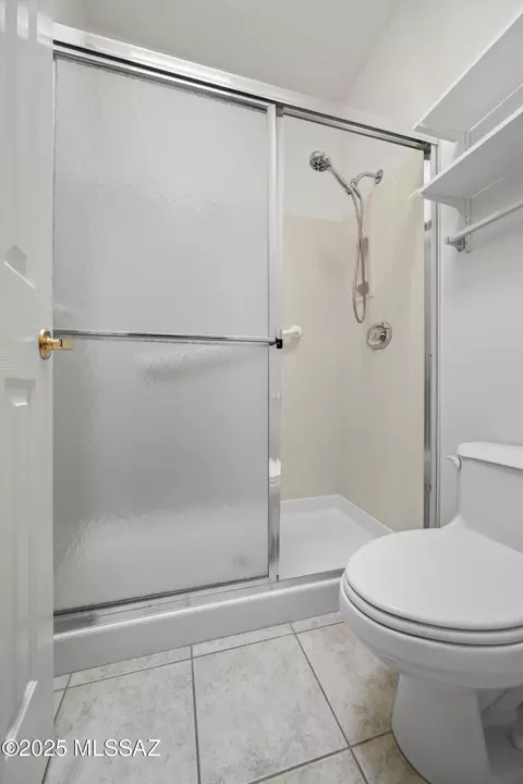 Bath - 655 E Squirrel Tail Dr, Tucson, AZ 85704 photo 3 of 4