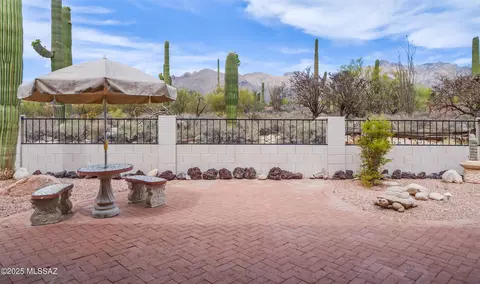 Exterior - 655 E Squirrel Tail Dr, Tucson, AZ 85704 photo 4 of 6