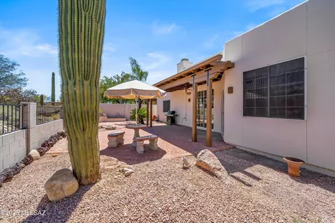 Exterior - 655 E Squirrel Tail Dr, Tucson, AZ 85704 photo 2 of 6