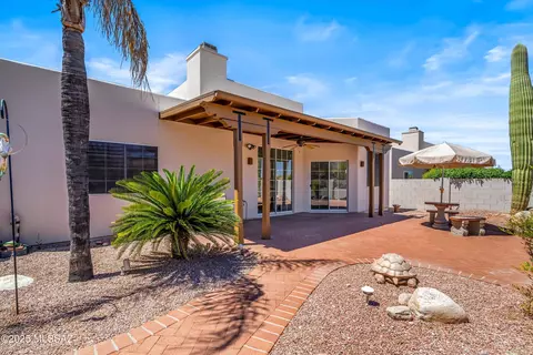 Exterior - 655 E Squirrel Tail Dr, Tucson, AZ 85704 photo 3 of 6