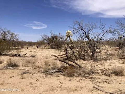 16440 W Cowboy Pl, Tucson, AZ 85736