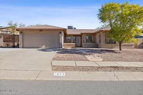 1373 S Beaver Dr, Tucson, AZ 85713