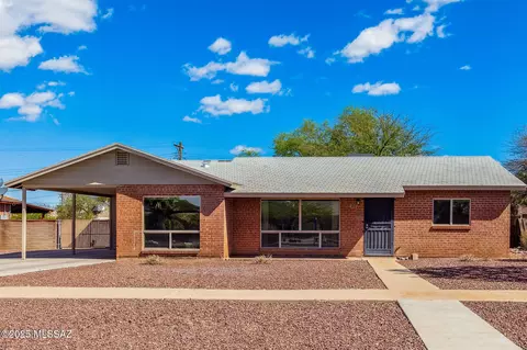 6333 E Julia St, Tucson, AZ 85710