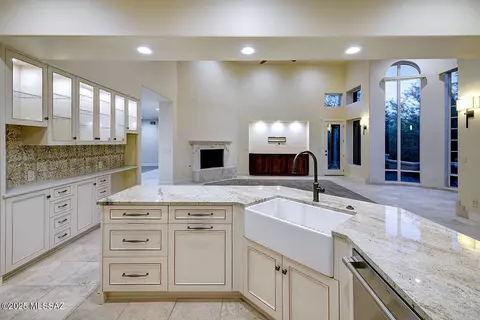 Kitchen - 7222 E Desert Moon Loop, Tucson, AZ 85750 photo 3 of 4