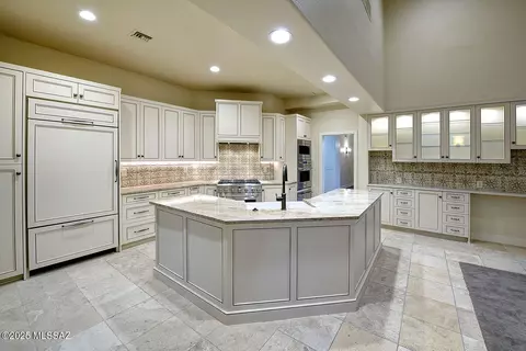 Kitchen - 7222 E Desert Moon Loop, Tucson, AZ 85750 photo 2 of 4