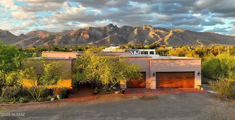 5673 N Mina Vis, Tucson, AZ 85718