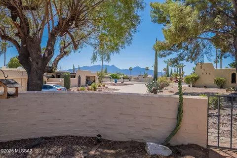 727 W Placita Nueva, Green Valley, AZ 85614