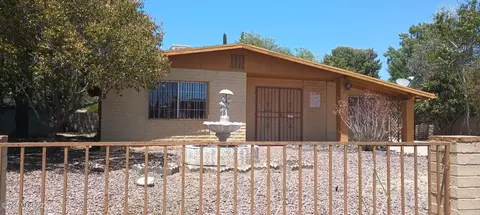 379 E Calle Guadalupe, Nogales, AZ 85621