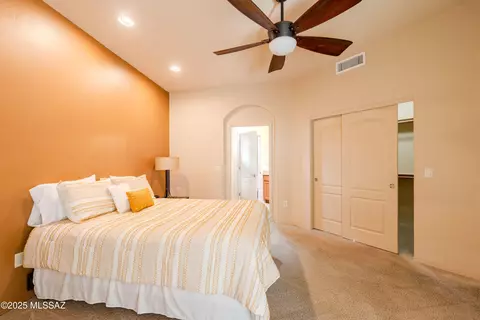 Bedroom - 10594 E Marchetti Loop, Tucson, AZ 85747 photo 2 of 4