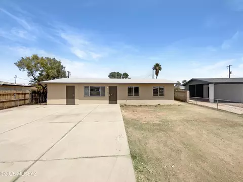Exterior - 6733 E David Dr, Tucson, AZ 85730 photo 4 of 4