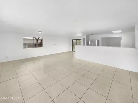 Living - 6733 E David Dr, Tucson, AZ 85730 photo 2 of 5