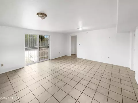 Living - 6733 E David Dr, Tucson, AZ 85730 photo 4 of 5