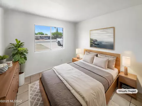 Bedroom - 6733 E David Dr, Tucson, AZ 85730 photo 1 of 8