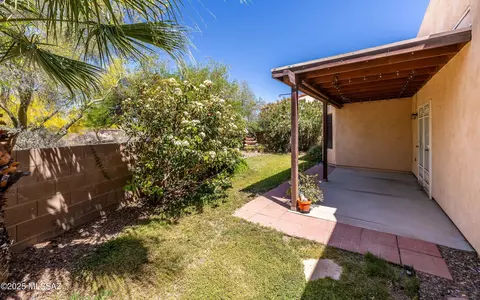 Exterior - 11041 E Luster Light Pl, Tucson, AZ 85748 photo 3 of 9