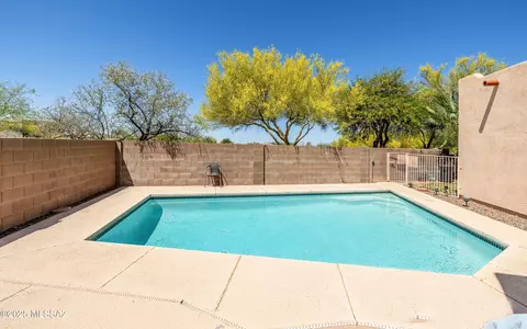 Exterior - 11041 E Luster Light Pl, Tucson, AZ 85748 photo 8 of 9