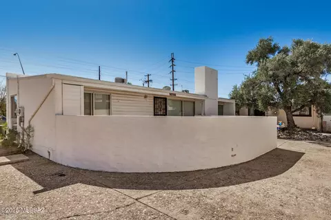 2764 S Kolb Rd, Tucson, AZ 85730
