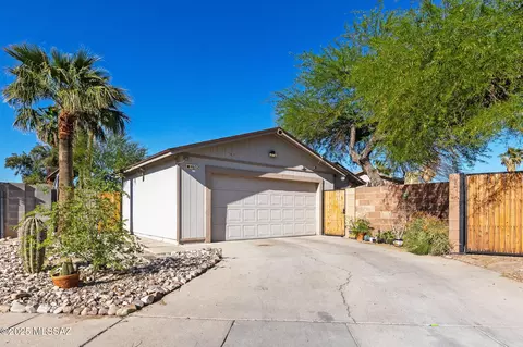 4652 N Southbrooke Pl, Tucson, AZ 85705