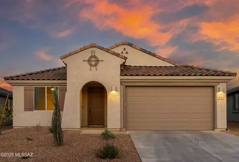 8180 S Expedition Dr, Tucson, AZ 85747
