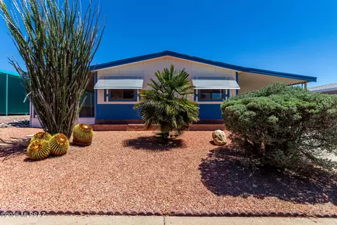 6155 S Foxhunt Dr, Tucson, AZ 85746
