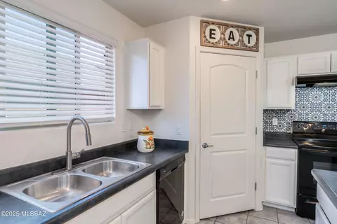 8552 E River Reserve Dr, Tucson, AZ 85710 photo 24