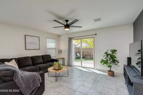 8552 E River Reserve Dr, Tucson, AZ 85710 photo 11