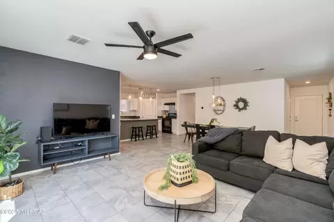 8552 E River Reserve Dr, Tucson, AZ 85710 photo 13