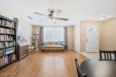 3969 W Pine Creek Way, Tucson, AZ 85745