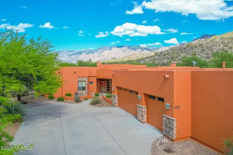 2630 E Broken Rock Dr, Oro Valley, AZ 85737