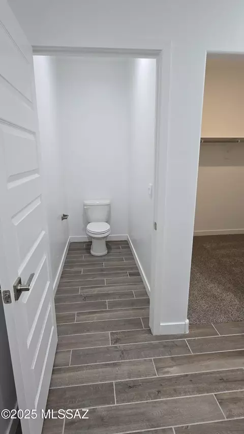 Bath - 13979 E Crotalus Way E, Vail, AZ 85641 photo 2 of 2