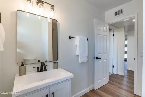 Bath - 4933 E Copper St, Tucson, AZ 85712 photo 4 of 4