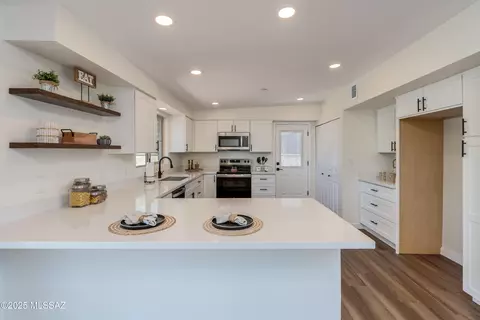 Kitchen - 4933 E Copper St, Tucson, AZ 85712 photo 3 of 10