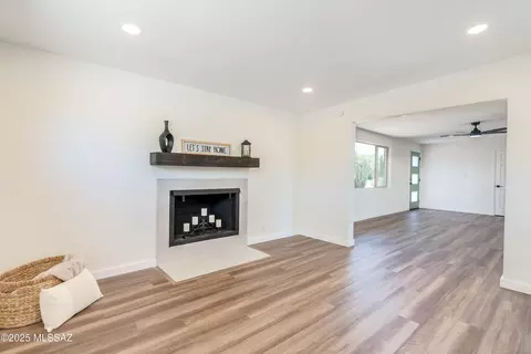 Living - 4933 E Copper St, Tucson, AZ 85712 photo 3 of 4