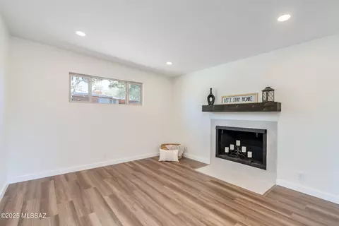 Living - 4933 E Copper St, Tucson, AZ 85712 photo 2 of 4