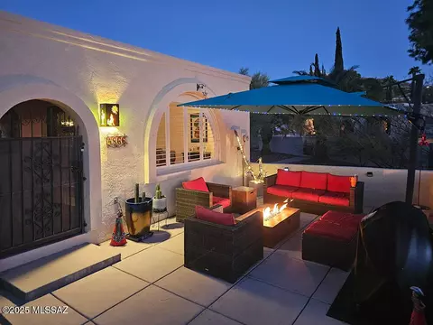 4866 N Cameo Ln, Tucson, AZ 85750