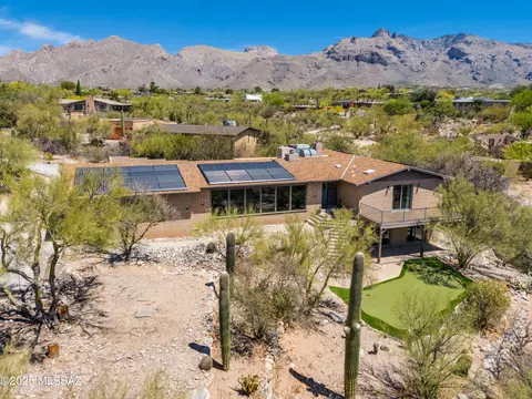 6410 N Camino Abbey, Tucson, AZ 85718