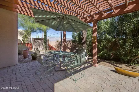 Exterior - 1538 E Painted Colt Loop, Tucson, AZ 85719 photo 7 of 15