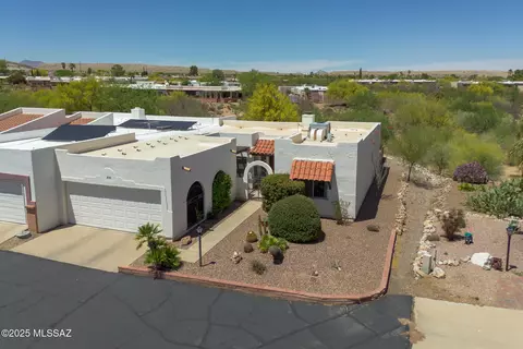 1030 S Horizonte Pl, Green Valley, AZ 85614