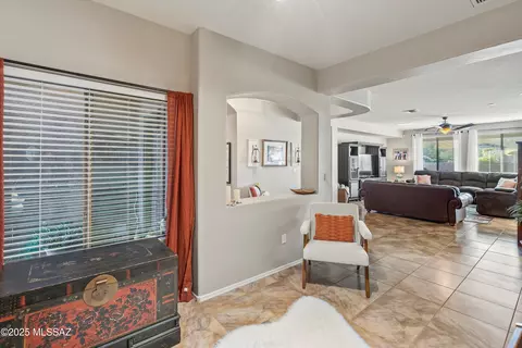 Entry Way - 9224 S Big Tree Ln, Tucson, AZ 85756 photo 4 of 5