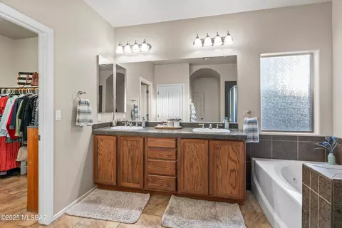 Bath - 9224 S Big Tree Ln, Tucson, AZ 85756 photo 1 of 4