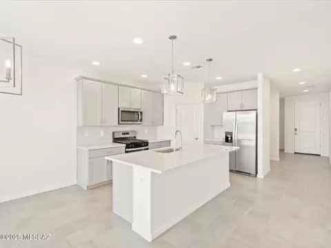12575 E Remi Dr, Vail, AZ 85641 photo 4
