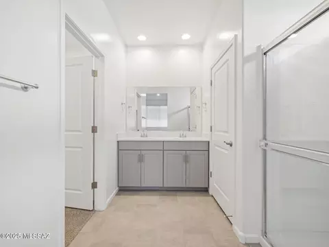 Bath - 12566 E Remi Dr, Vail, AZ 85641 photo 3 of 6