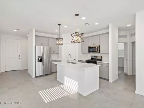 Kitchen - 12566 E Remi Dr, Vail, AZ 85641 photo 2 of 6