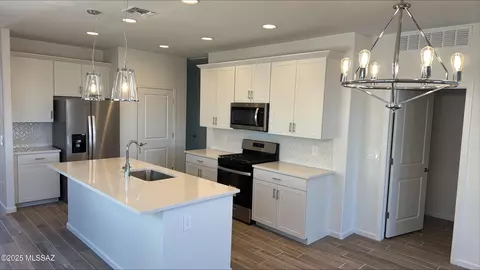 12558 E Remi Dr, Vail, AZ 85641 photo 3