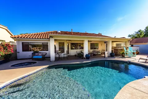 Exterior - 7361 E Riverbank Loop, Tucson, AZ 85715 photo 7 of 11