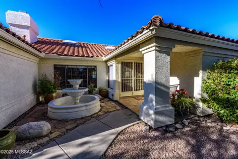 Exterior - 7361 E Riverbank Loop, Tucson, AZ 85715 photo 4 of 11